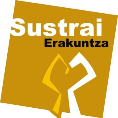 Sustrai Eraikitzen fundazinoa / Internetetik atarata